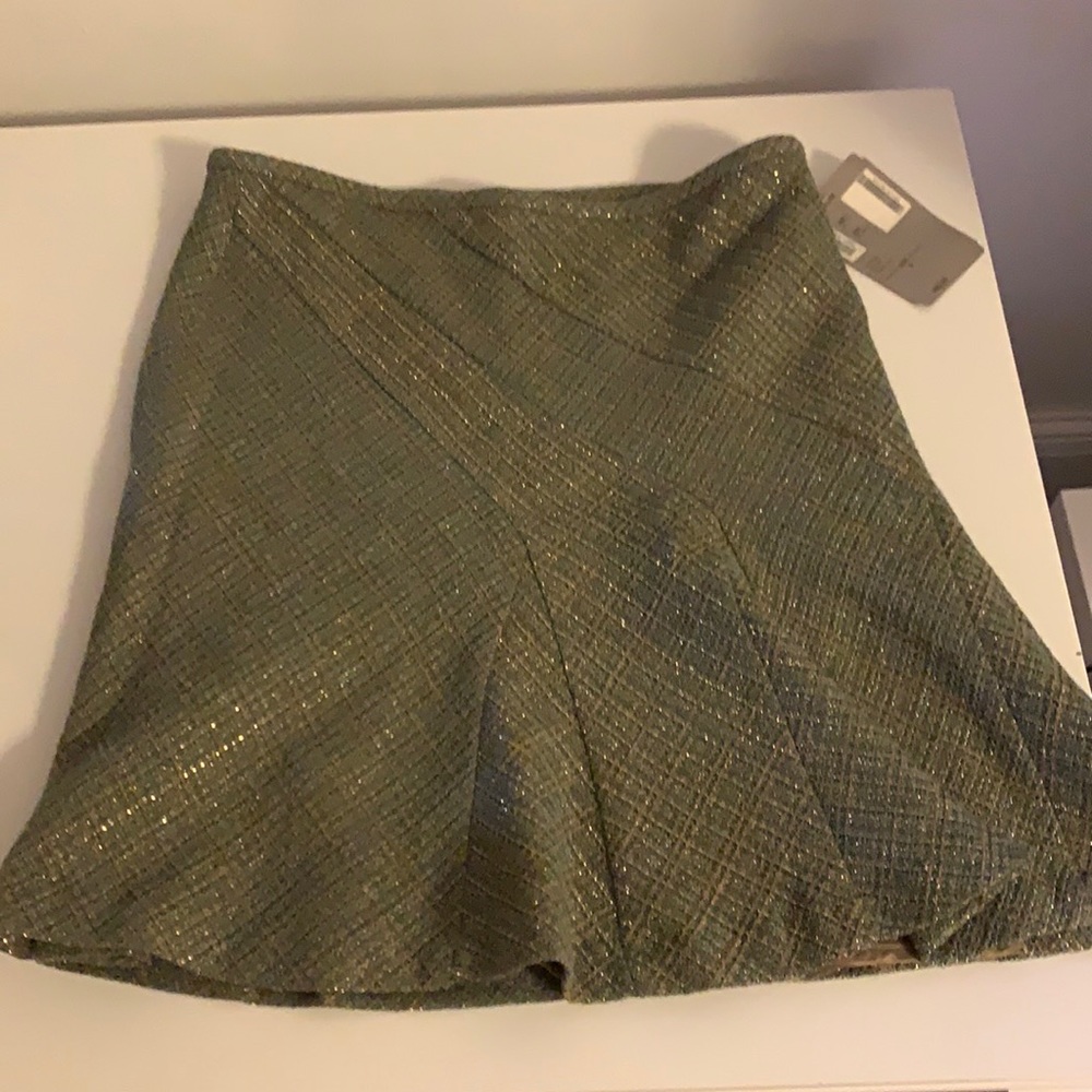 Language skirt size 8